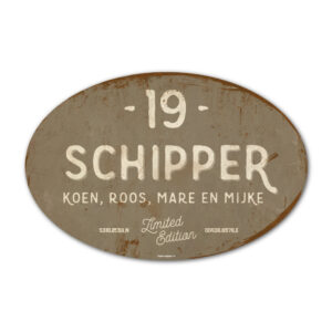 Naambord-Schipper-vintage-koenmeloen-voordeur-grijs-wit-muur