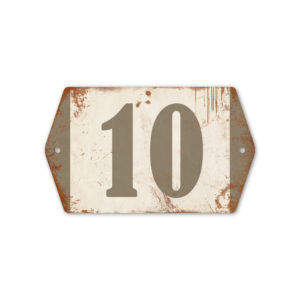 Huisnummer retro   Koenmeloen   grijs wit